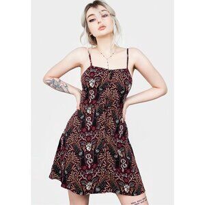 DISTURBIA Hemlock button front apron mini dress in Burgundy